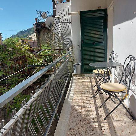 B&B Dei Doria & Suite Dolceacqua Εξωτερικό φωτογραφία